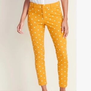NWT Old Navy' Yellow Polka Dot Pixie Pants